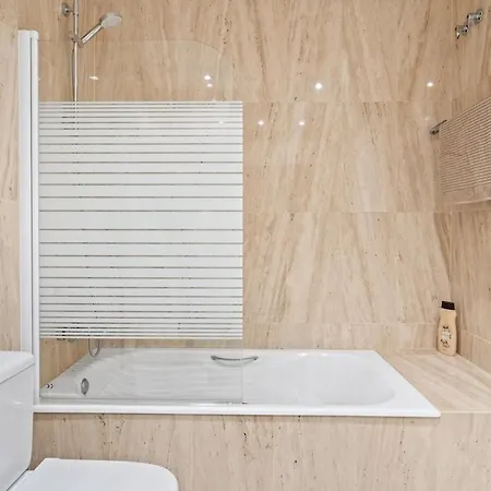 Apartamento Beautiful East With Pool Rdr490